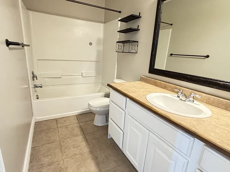 816 W Via Papiano St — Photo 18