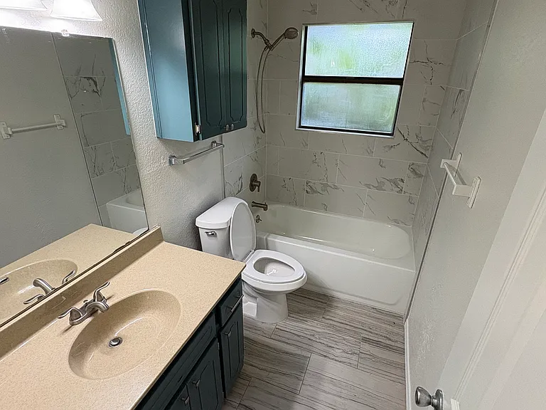 2101 W Gary St — Photo 12