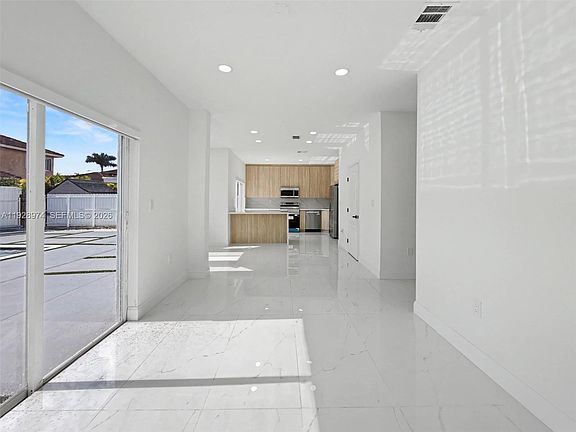 5th image of 15064 SW 30th Ter