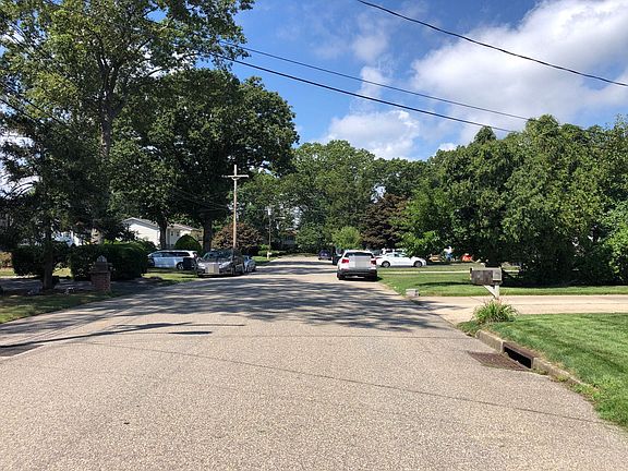 4th image of 887 Briarcliff Dr