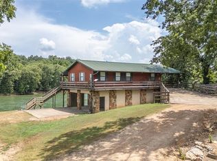 1247 Riverlawn Dr, Doniphan, MO 63935