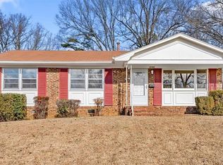 2104 Carpenter St, Greensboro, NC 27403