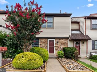 987 Princeton Pl, Warminster, PA 18974
