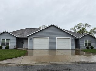 520 & 522 Clay St, Minneapolis, KS 67467