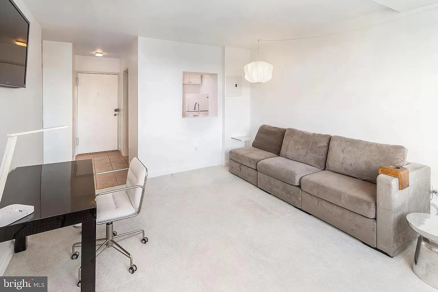 1 bed, 514 sqft, $2,300 — Photo 2