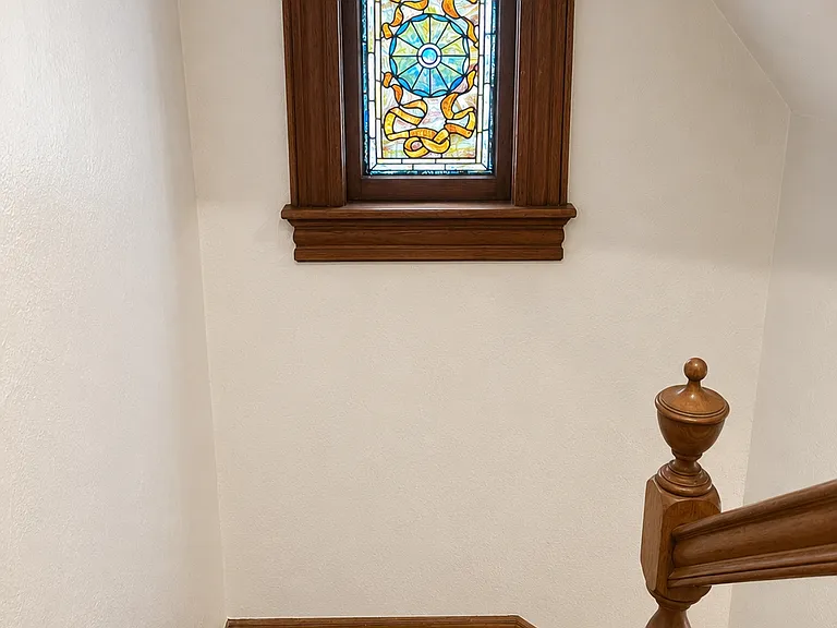 Entry Historic Features