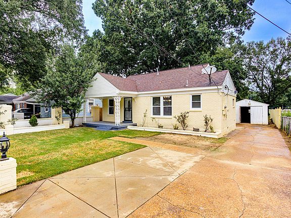 2nd image of 3702 Townes Ave