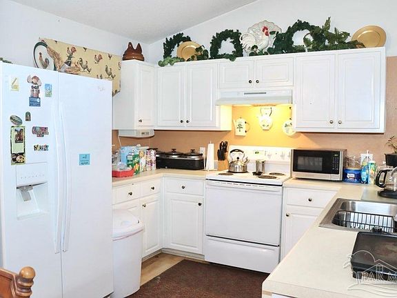 2nd image of 5165 Zachary Blvd