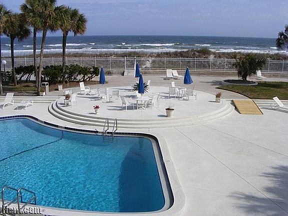 4th image of 1601 Ocean Dr #509
