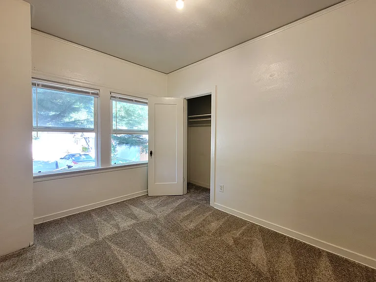 1501 W 3rd St #1 — Photo 15