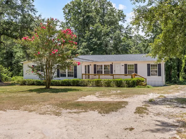 79 Sudlow Lake Rd, Graniteville, SC 29829
