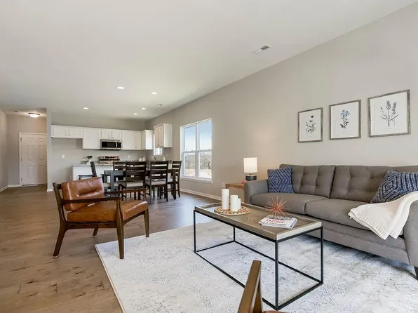 12201 N Rhode Ct, Kansas City, MO 64163