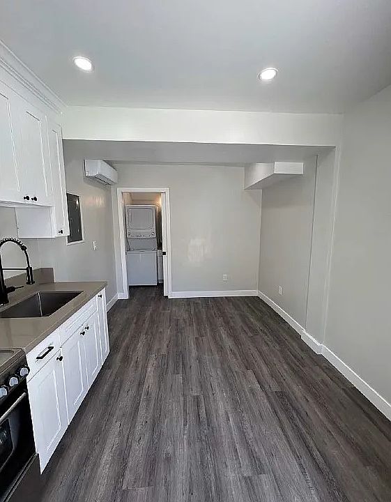2nd image of 4141 Wabash Ave APT 4
