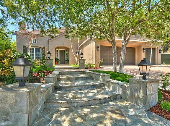 3rd image of 24900 Lorenzo Ct