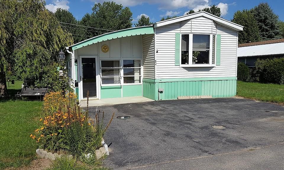 1st image of 556 Central St Lot 84