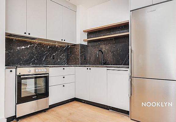 3rd image of 250 Gold St #1315