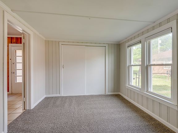 5th image of 4002 Colorado Ave