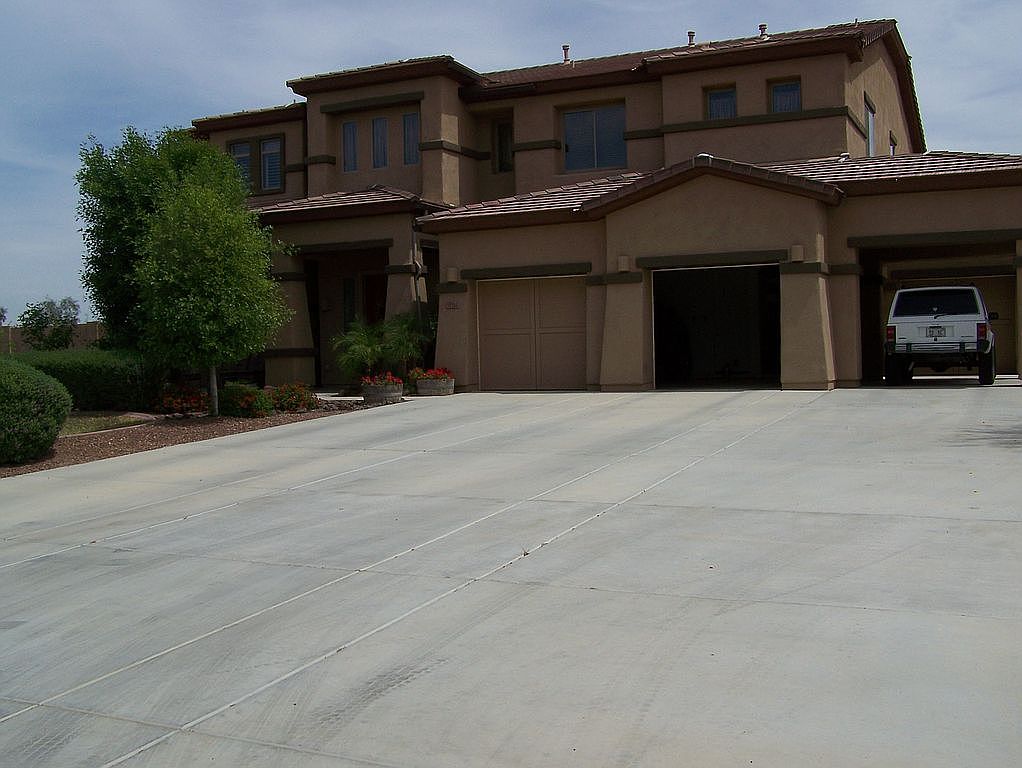 18554 W Beryl Ct, Waddell, AZ 85355 | Zillow