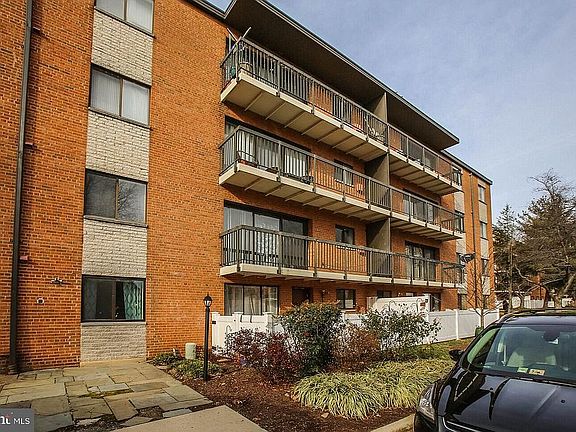 3rd image of 3240 S 28th St APT 102