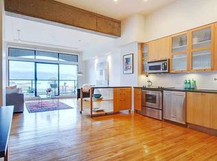 345 Water St, Vancouver, BC V6B 1B8