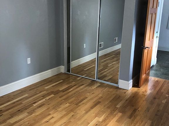 2nd image of 725 W Vine St APT 3