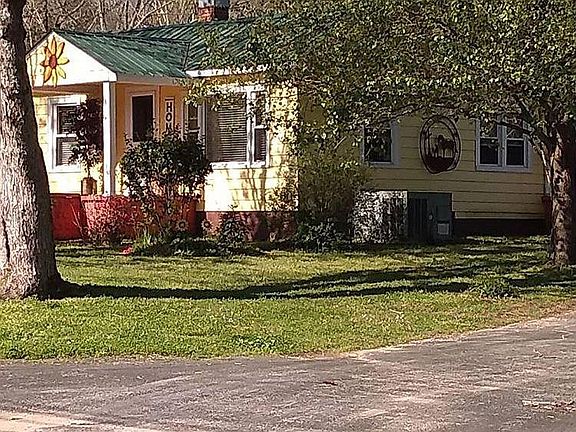 4th image of 305 W End Ave