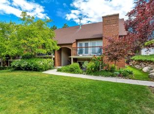 8105 S Cottonwood Hills Cir, Sandy, UT 84094