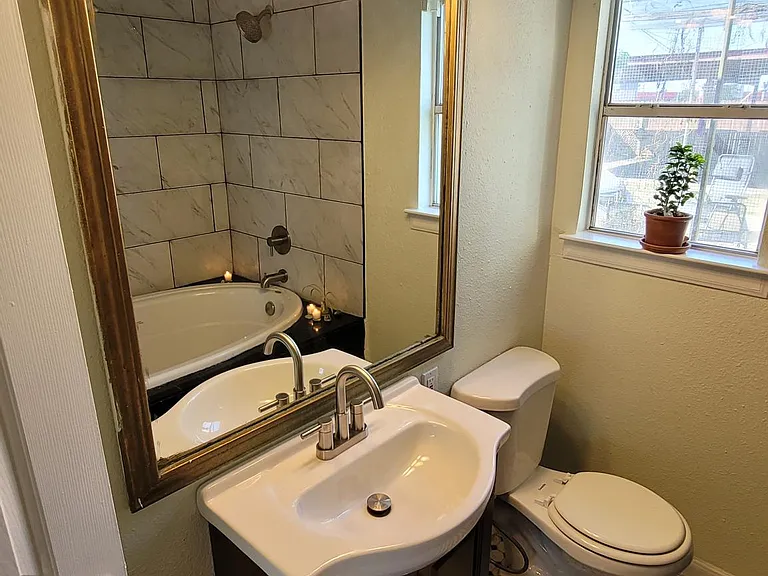2303 Haldane Dr — Photo 17