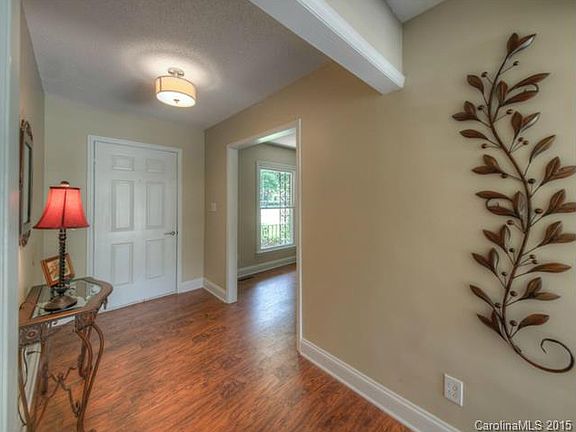 3rd image of 2478 Amity Ave