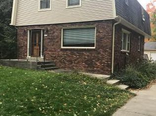 13122 W Prospect Dr, New Berlin, WI 53151