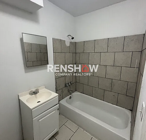 753 Lipford St — Photo 4