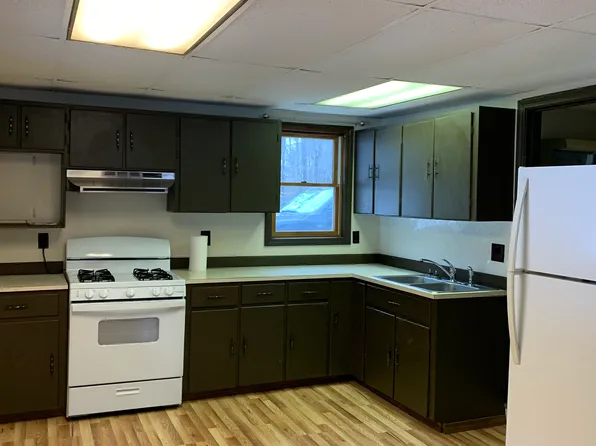 99 Betts Rd #A, Rochester, NH 03867