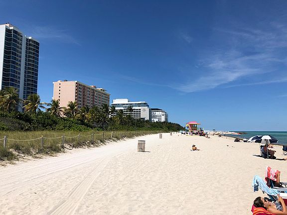 3rd image of 2618 Collins Ave APT 407