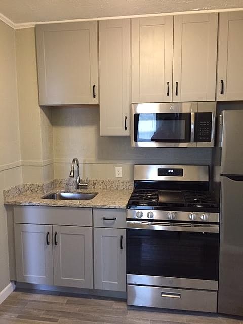 1st image of 42 Beckford St #3