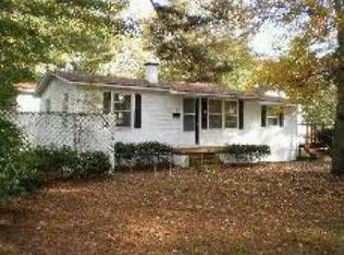406 N Howard St, Chadbourn, NC 28431