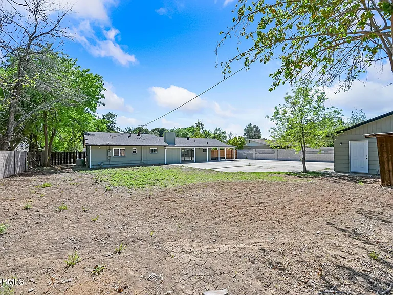 1226 W Rancho Dr — Photo 25