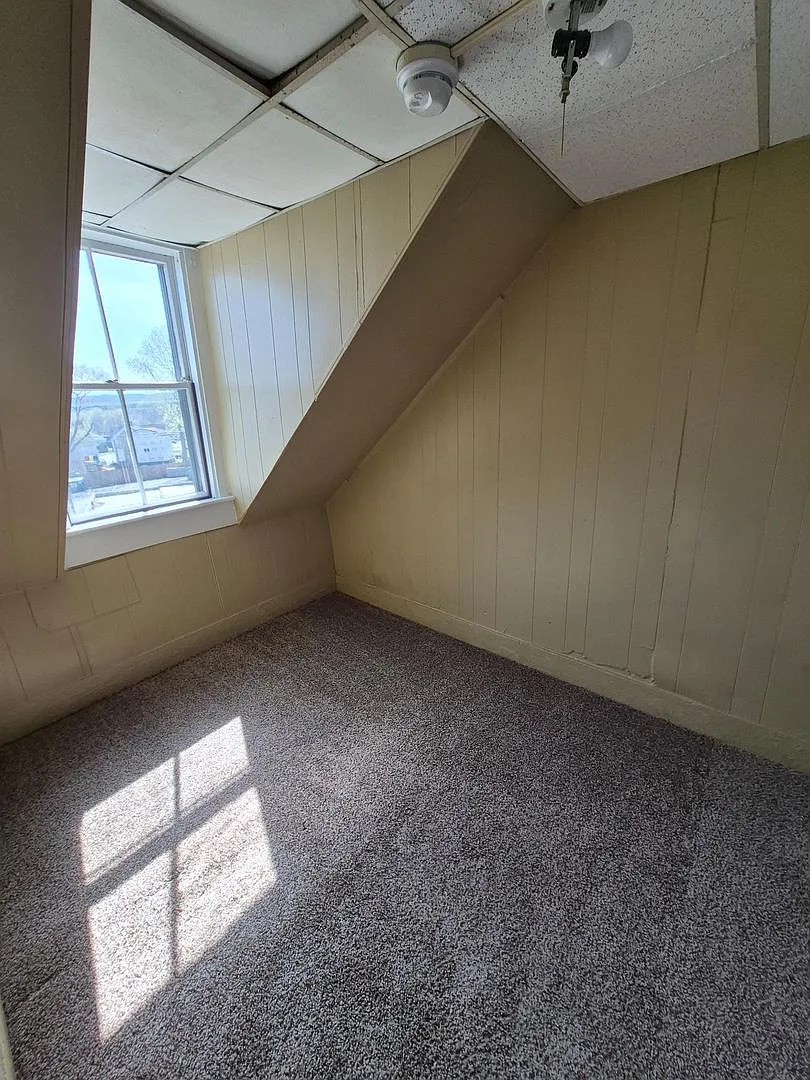 16 Depot Street — Photo 4