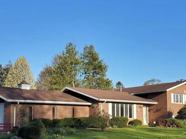 146 Cherry St, Merrill, MI 48626