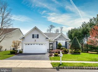 18 Wintergreen Dr, Manalapan, NJ 07726