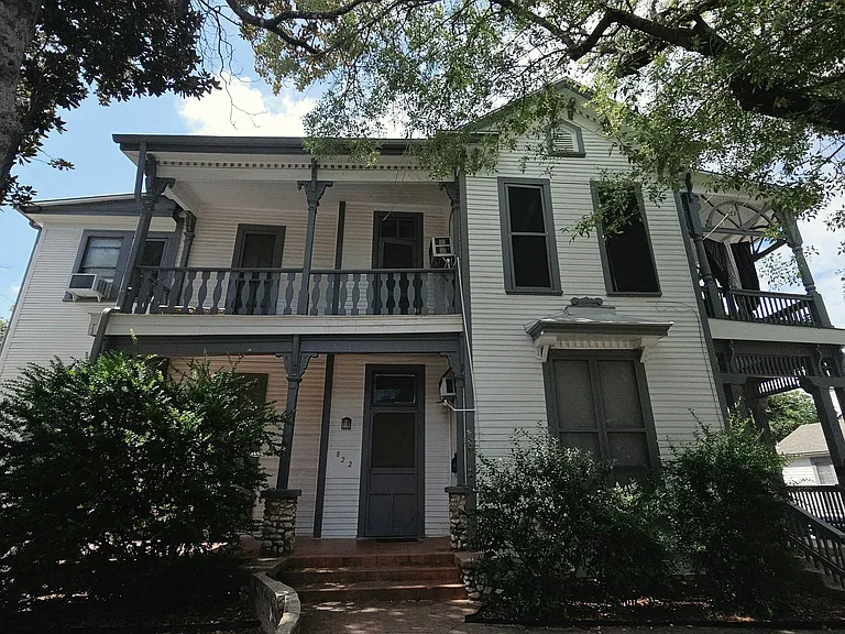 822 E Carson St #7 — Photo 2