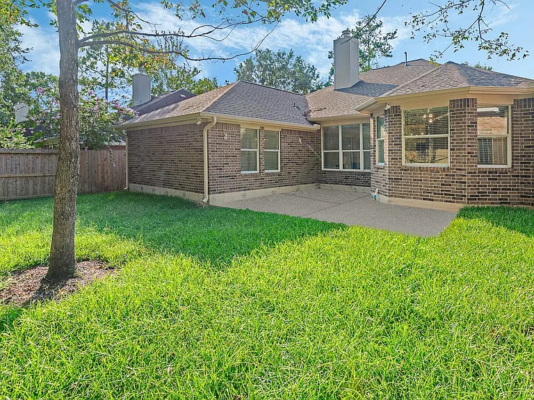 71 N Queenscliff Cir — Photo 8