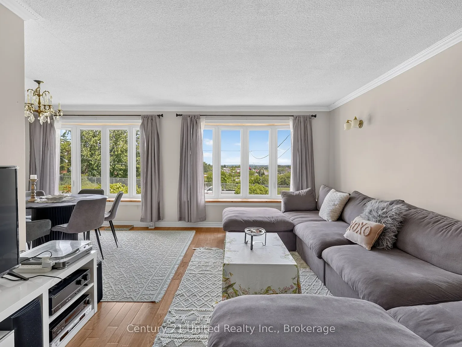 4 bed, $3,500 — Photo 4