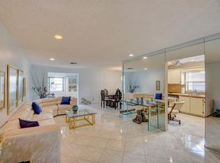 6532 Overland Dr, Delray Beach, FL 33484