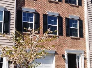 43 Mustang Dr, Hanover, PA 17331