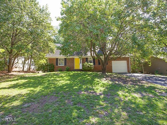 2nd image of 360 Spring Lake Dr