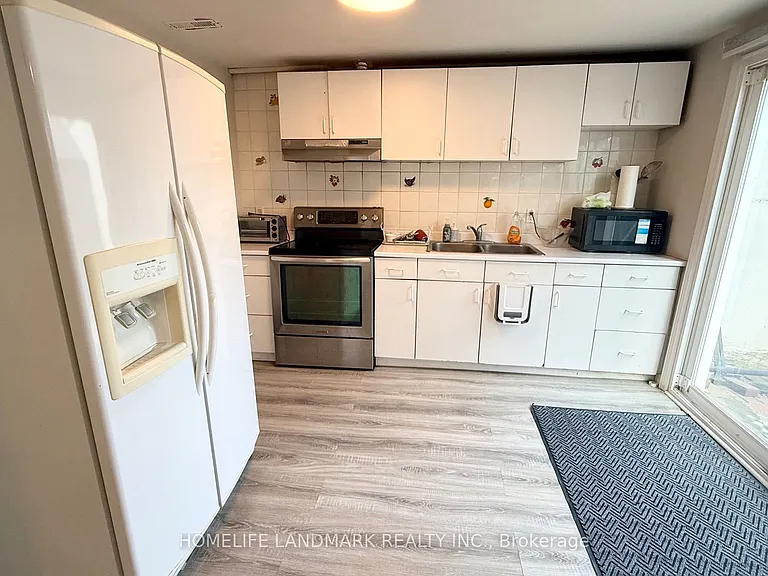 81 United Sq #BASEMENT — Photo 8