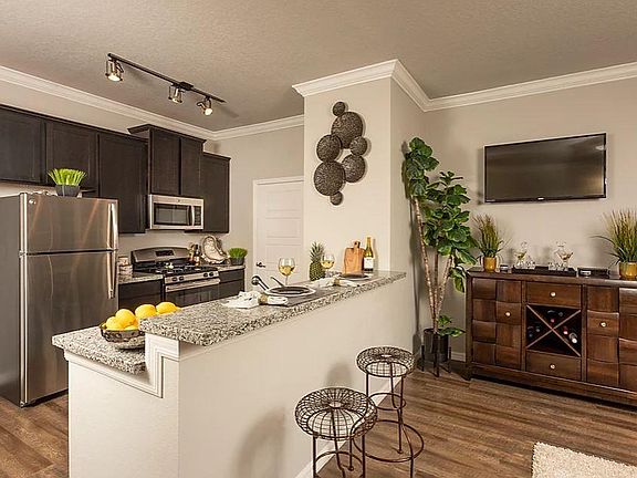Modern Kitchen w/ Granite Counter Tops