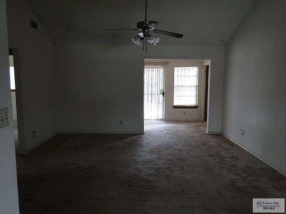 2nd image of 1510 Mission Bend Dr