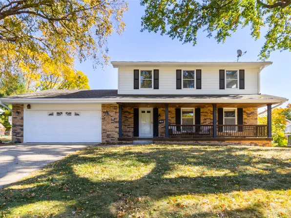 709 41st St, West Des Moines, IA 50265
