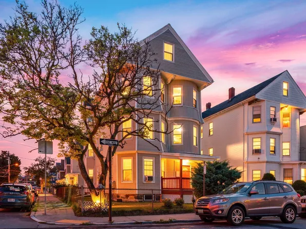 110 Murdock St, Boston, MA 02135